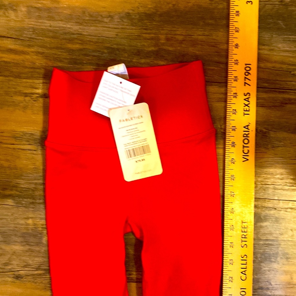 Fabletics High-Waisted SculptKnit statement leggings in Lipstick Red size XS